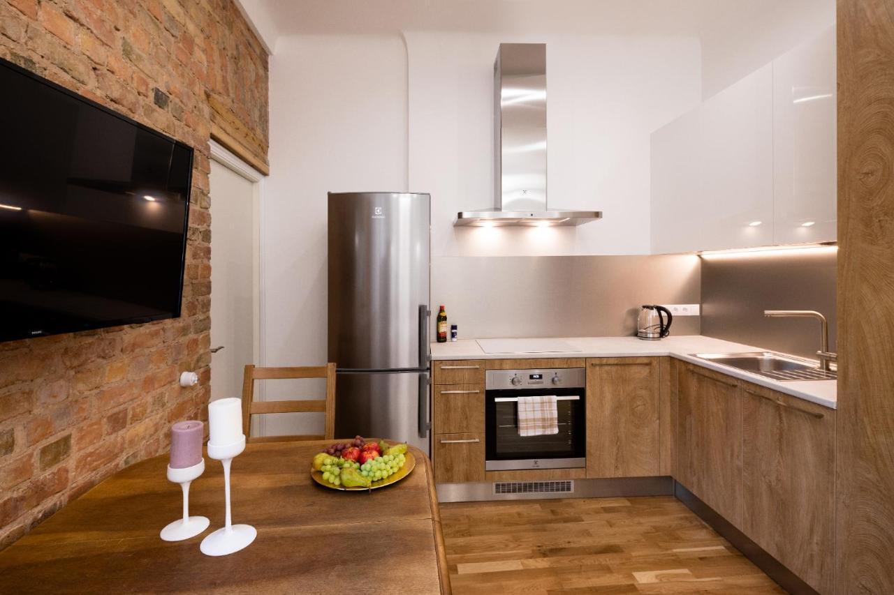 Brivibas House Design Apartments In City Center Рига Екстер'єр фото