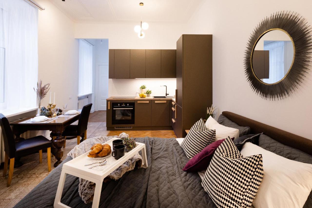 Brivibas House Design Apartments In City Center Рига Екстер'єр фото