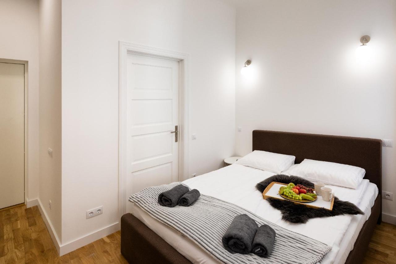 Brivibas House Design Apartments In City Center Рига Екстер'єр фото
