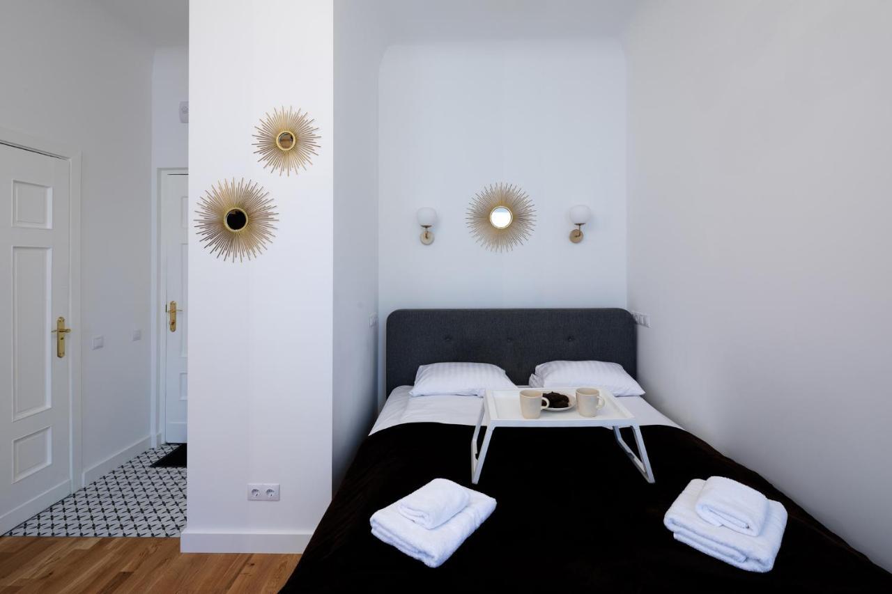 Brivibas House Design Apartments In City Center Рига Екстер'єр фото