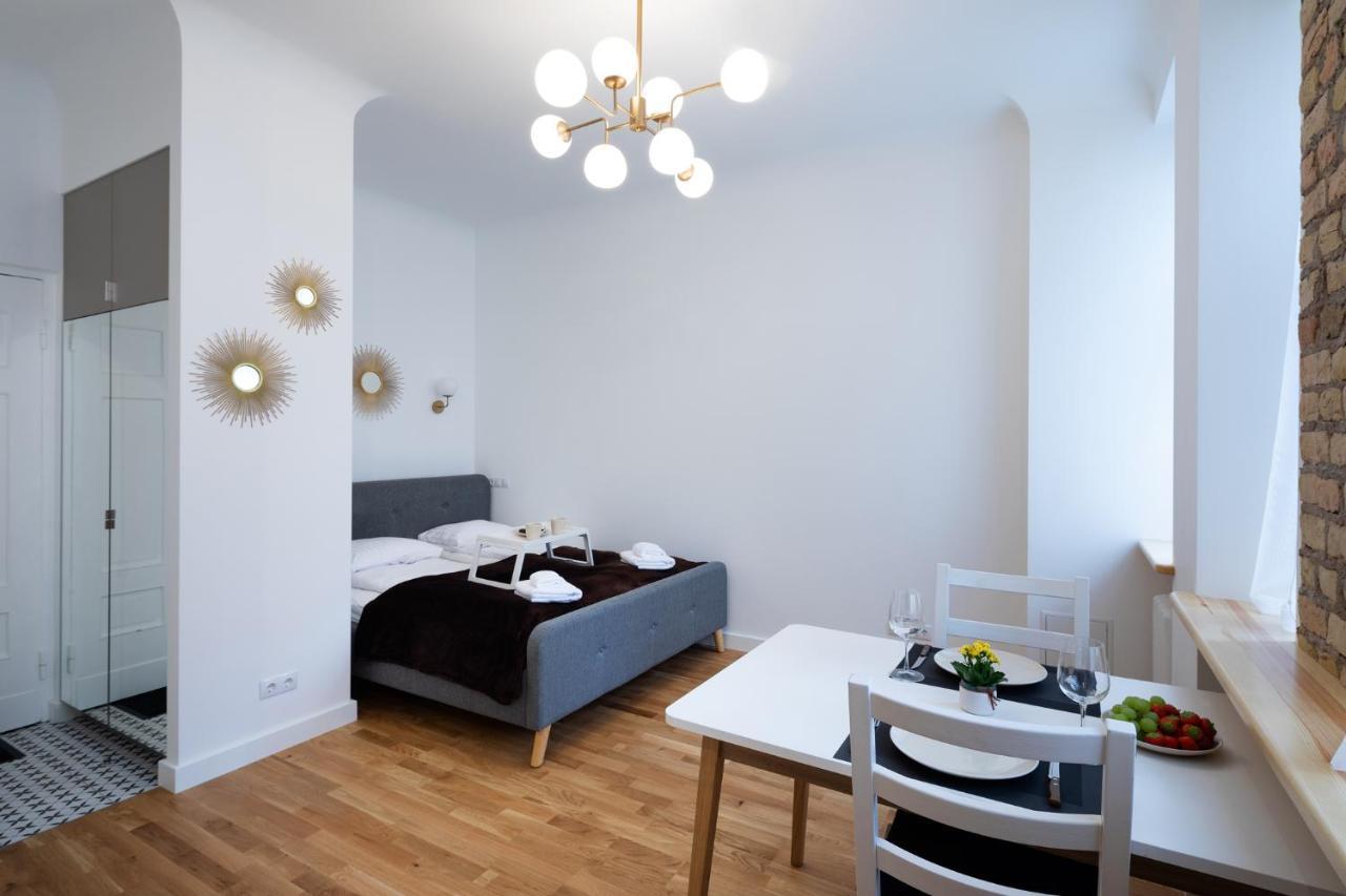 Brivibas House Design Apartments In City Center Рига Екстер'єр фото
