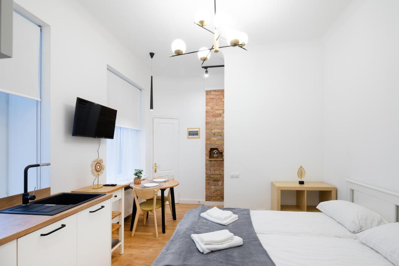 Brivibas House Design Apartments In City Center Рига Екстер'єр фото