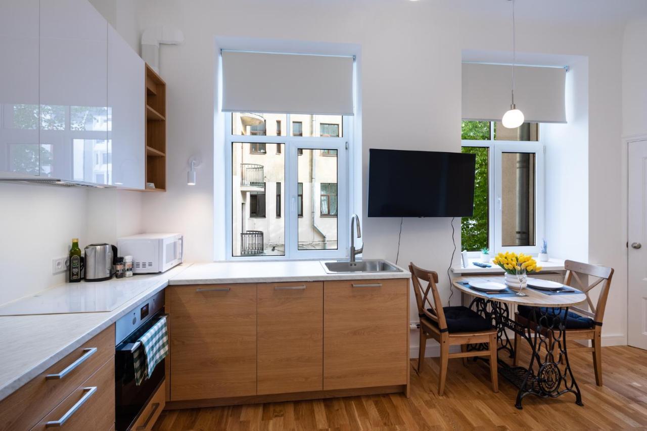 Brivibas House Design Apartments In City Center Рига Екстер'єр фото